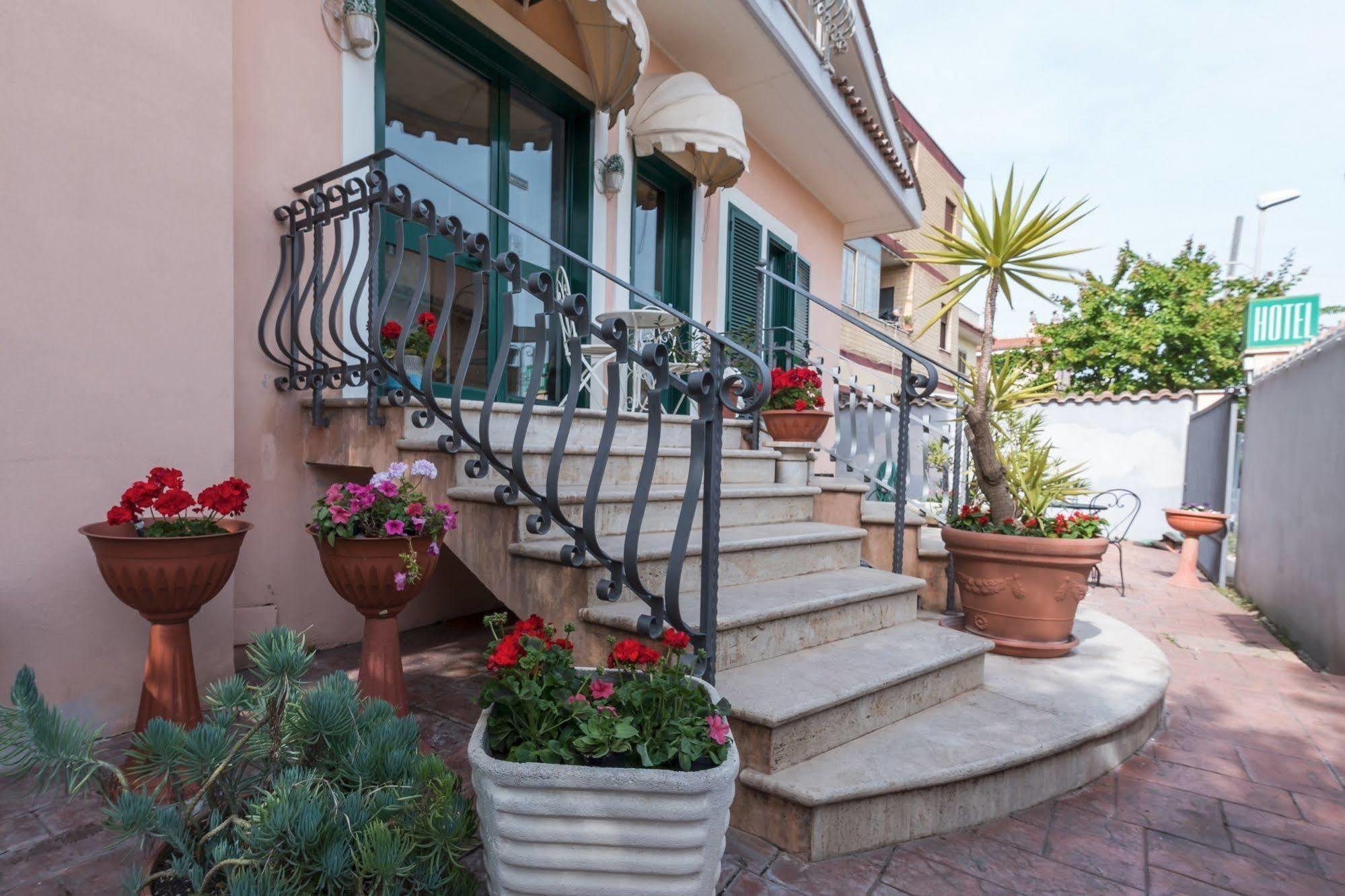 Hotel La Villetta Fiumicino Exterior foto